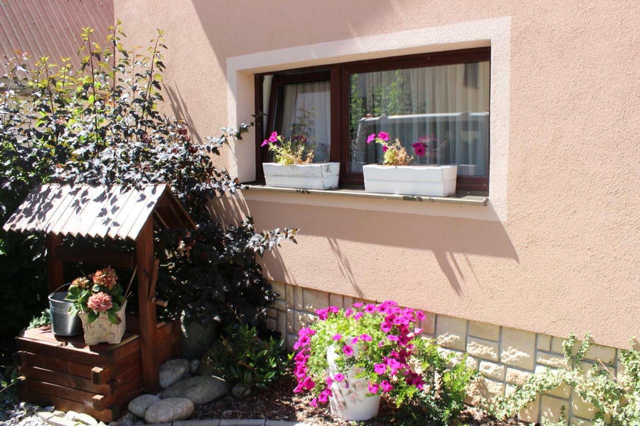 Propaganda Chalet Liptovský Mikuláš Dış mekan fotoğraf